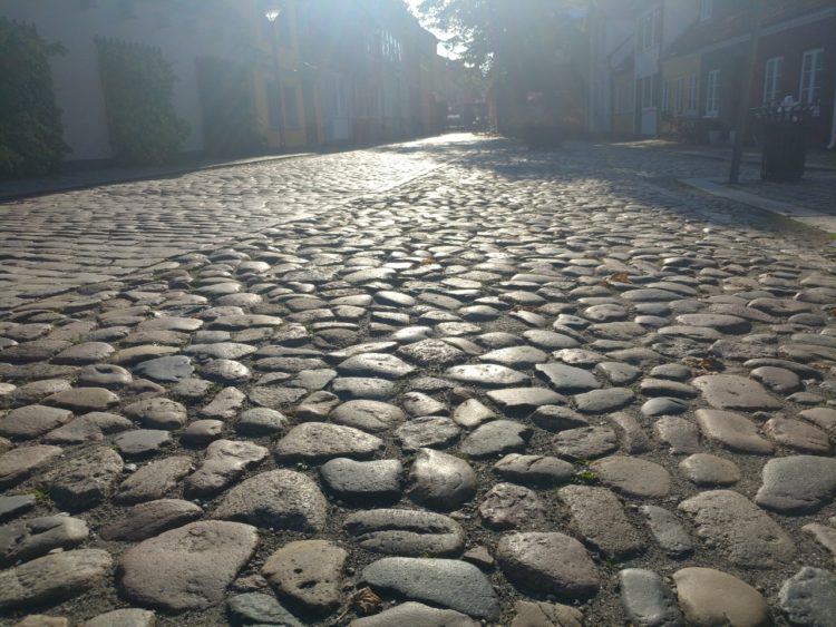 조약돌에 참기름 바른 듯 매끄럽게 번역해드립니다^^-이미지