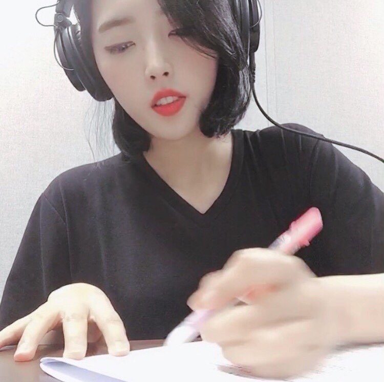 광고,더빙,홍보,나레이션,다큐,방송,성우,여자성우,바이럴,라디오등 성우녹음해 드립니다-이미지